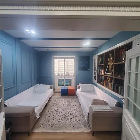 Apartamenti8 *
