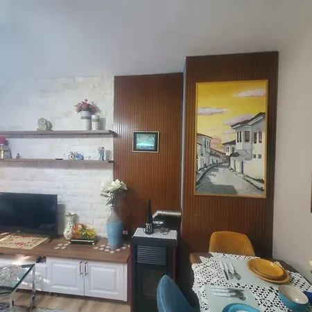 Apartamenti8 Korce