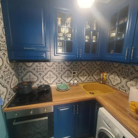 Apartamenti8 *
