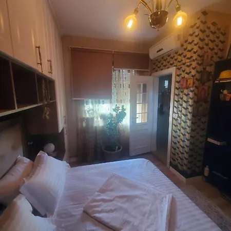 Apartman Apartamenti8 *